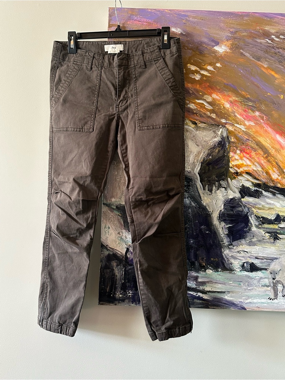 TNA Aritzia Camo Green Fitted Cargo Pant